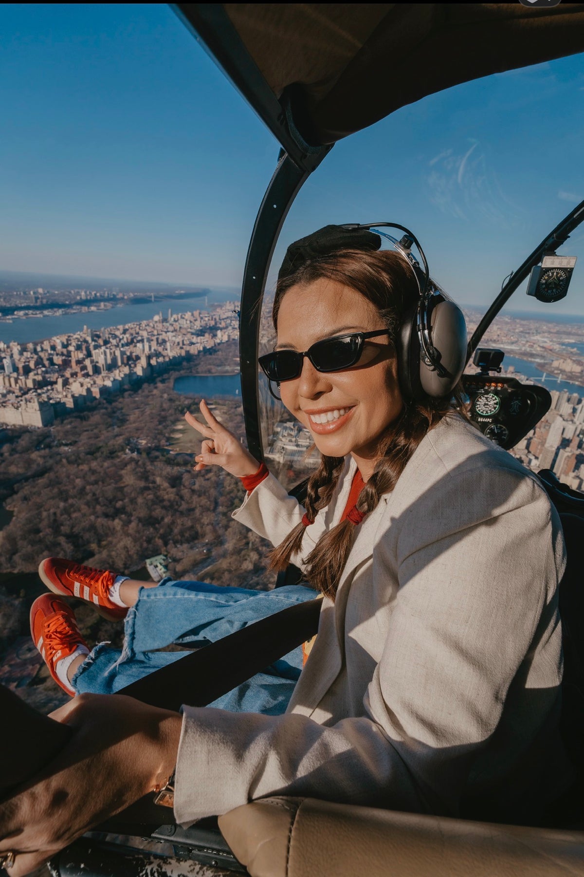 Vuelo en helicóptero para creadores de contenido de Viral View