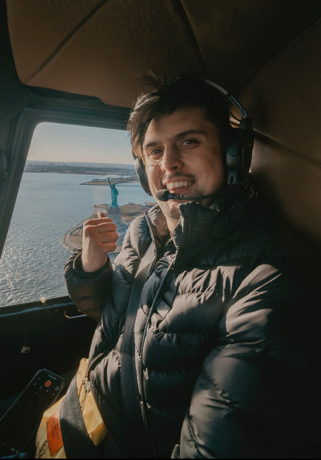 Tour privado en helicóptero Liberty Sky View con puertas cerradas