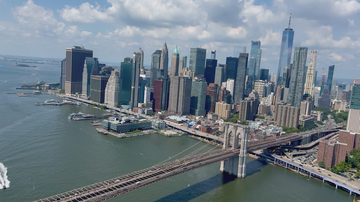 Brooklyn Bridge Doors Off Private Helicopter Tour