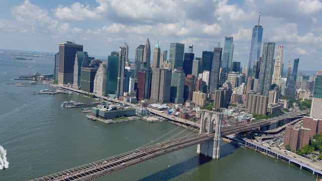 Brooklyn Bridge Doors Off Private Helicopter Tour