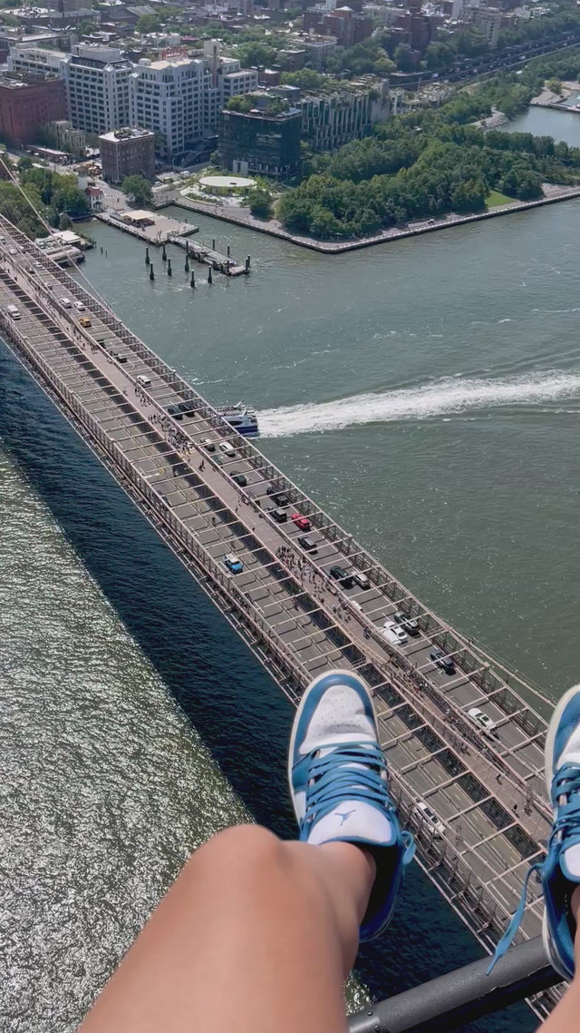 Brooklyn Bridge Doors Off Private Helicopter Tour